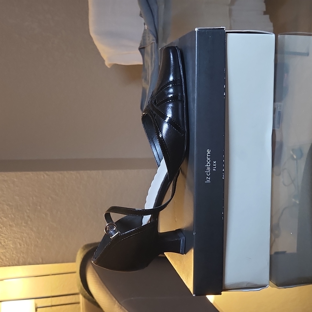 Women's Shoes Liz Claiborne 9.5 Black